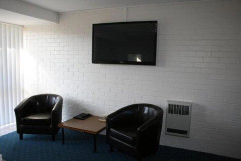 Blayney Leumeah Motel - Whitsundays Accommodation 1