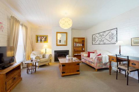 Templeton Cottage - Whitsundays Accommodation 6
