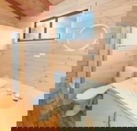 Lakes And Craters Holiday Park - Whitsundays Accommodation