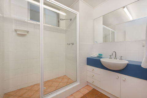 Joanne Apartments - Whitsundays Accommodation 1