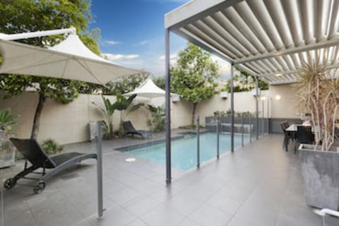 Lambert House - Whitsundays Accommodation 0