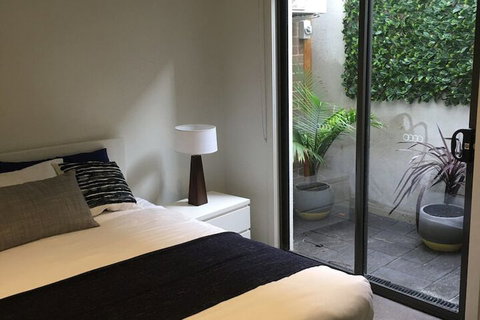 Centrepoint Units Heidelberg - Whitsundays Accommodation 3