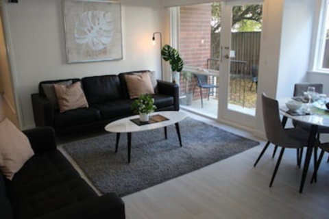 Centrepoint Units Heidelberg - Whitsundays Accommodation 0