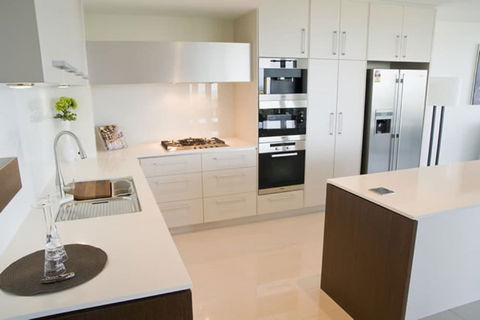 One30 Esplanade Serviced Apartments - Whitsundays Accommodation 2
