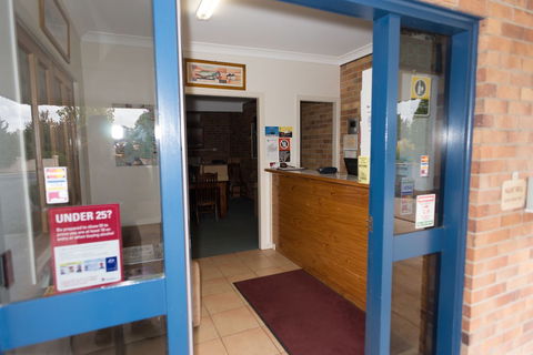 Tally Ho Motor Inn - Whitsundays Accommodation 0