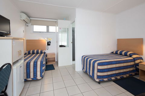 Tally Ho Motor Inn - Whitsundays Accommodation 2