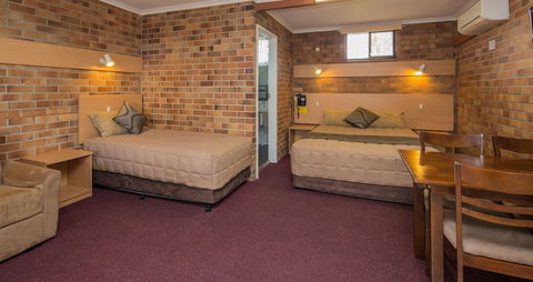 Tally Ho Motor Inn - Whitsundays Accommodation 5