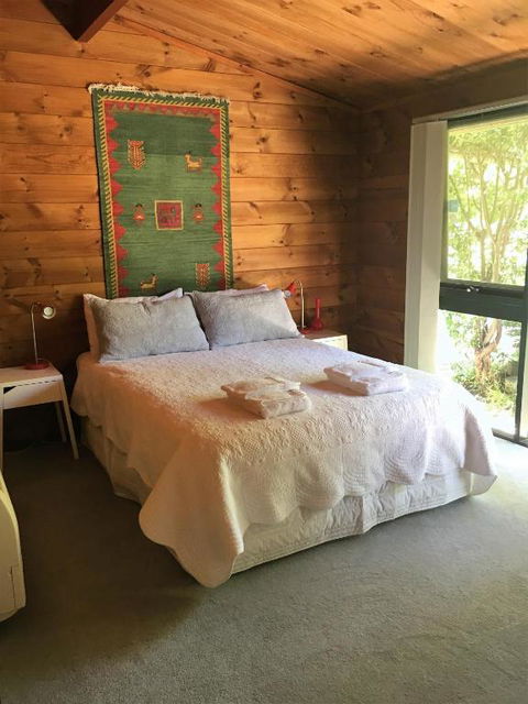 Hilltop - Whitsundays Accommodation 4