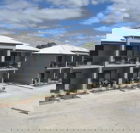 Royal Motel Miles - Whitsundays Accommodation