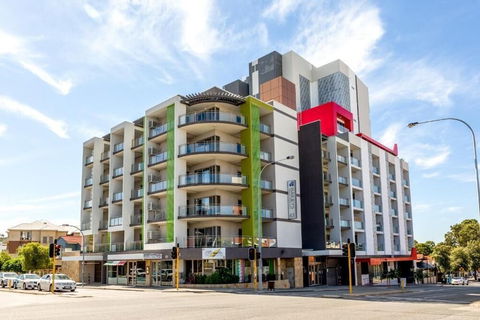 Baileys Serviced Apartments - Whitsundays Accommodation 0