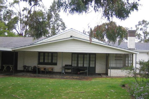Pinkerton Hill Naracoorte - Whitsundays Accommodation 4