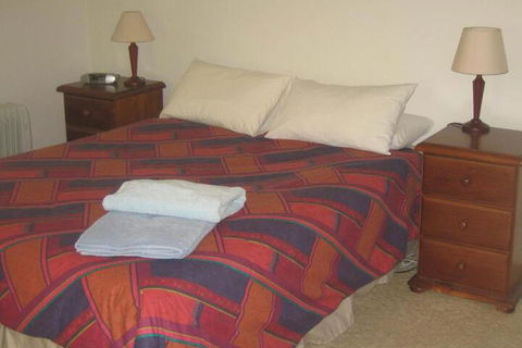 Pinkerton Hill Naracoorte - Whitsundays Accommodation 2