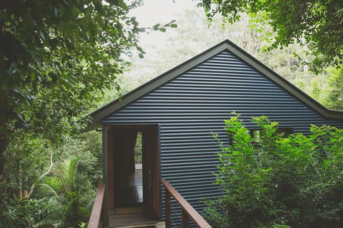 Montagues Of Montville - Whitsundays Accommodation 3