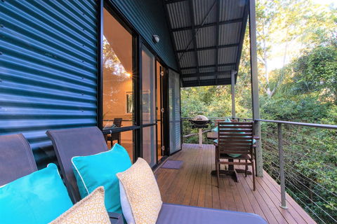 Montagues Of Montville - Whitsundays Accommodation 1