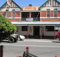 Maclean Hotel - Whitsundays Accommodation