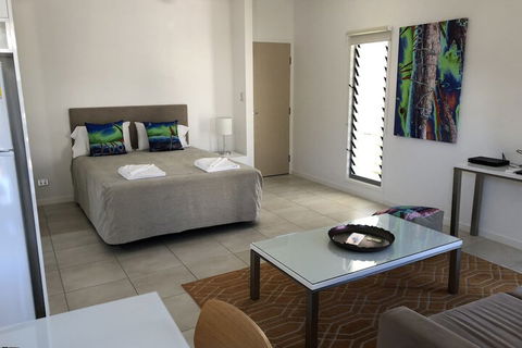 Woodgate Beach Houses - Whitsundays Accommodation 4