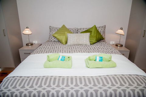 Sinclairs Country Retreat - Whitsundays Accommodation 6