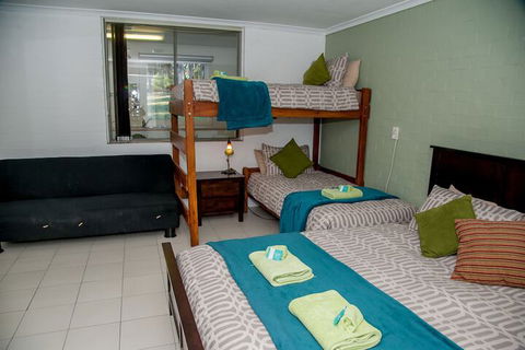 Sinclairs Country Retreat - Whitsundays Accommodation 5
