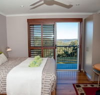 Sinclairs Country Retreat - Whitsundays Accommodation