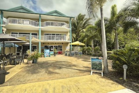 The Beach Place - Whitsundays Accommodation 0
