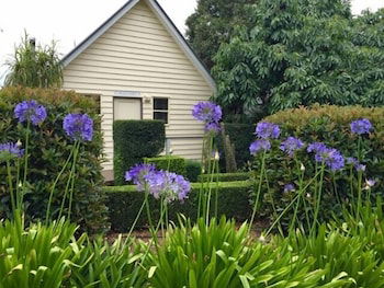 Tamborine Gardens - Whitsundays Accommodation 0