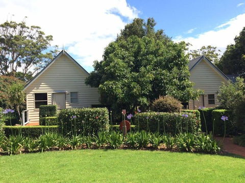 Tamborine Gardens - Whitsundays Accommodation 1