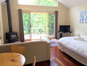 Tamborine Gardens - Whitsundays Accommodation 4