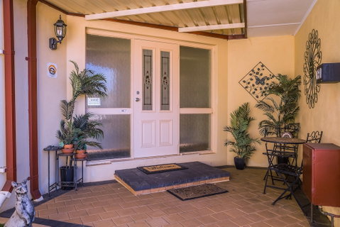 Armadale Cottage Bed & Breakfast - Whitsundays Accommodation 1