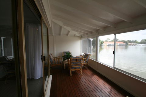 River Resort Villas - Whitsundays Accommodation 1