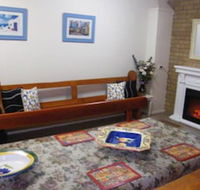 Boomers Guest House Hamilton - Whitsundays Accommodation