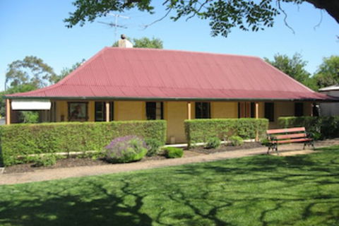 Goat Square Cottages - Whitsundays Accommodation 0