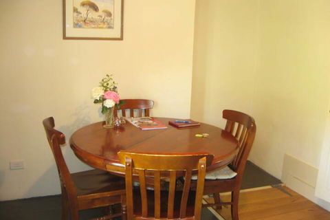Goat Square Cottages - Whitsundays Accommodation 4