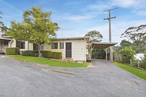 Jetty Road Retreat - Whitsundays Accommodation 0