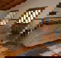 Beachport Retreat Holiday House - Whitsundays Accommodation