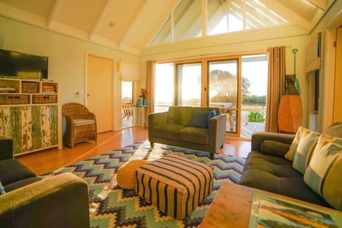 Bear Gully Coastal Cottages - Whitsundays Accommodation 5