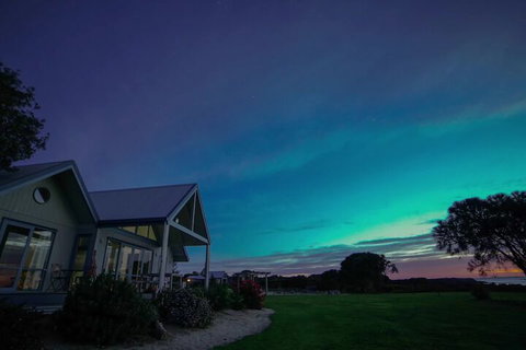 Bear Gully Coastal Cottages - Whitsundays Accommodation 1