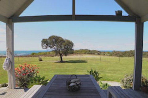 Bear Gully Coastal Cottages - Whitsundays Accommodation 0