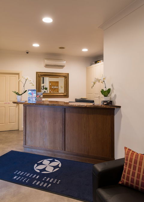 Bowen Inn Motel - Whitsundays Accommodation 3