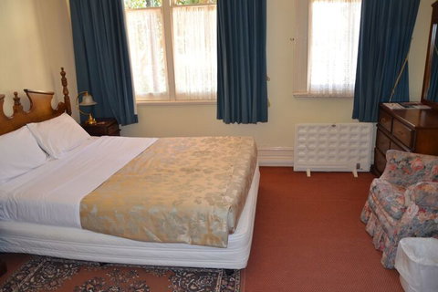 Leura House - Whitsundays Accommodation 3