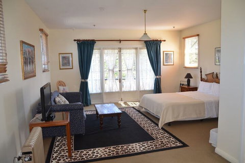 Leura House - Whitsundays Accommodation 7