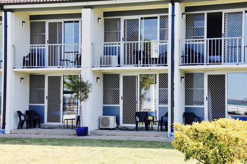 Zorba Motel - Whitsundays Accommodation 6