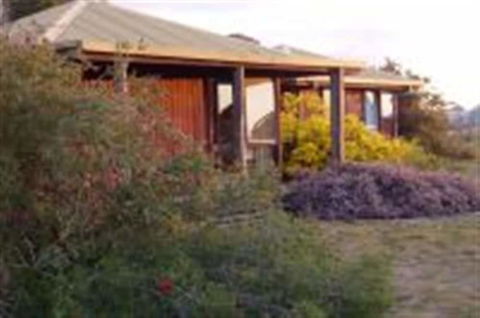 Asses Ears Wilderness Lodge - Whitsundays Accommodation 0