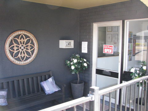 Charm City Motel - Whitsundays Accommodation 6