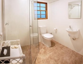 Barrington Hideaway- River Cottages - Whitsundays Accommodation 1