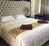 Inland Oasis Motel - Whitsundays Accommodation