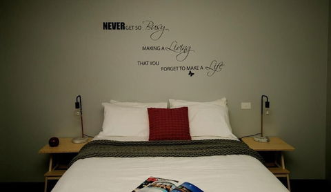 323 On Jetty - Whitsundays Accommodation 2