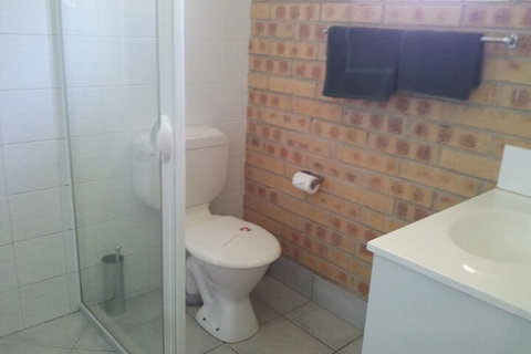 Tiaro Motor Inn - Whitsundays Accommodation 3