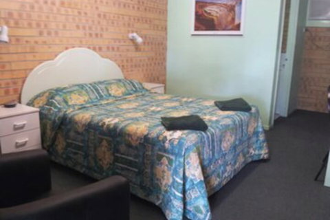 Tiaro Motor Inn - Whitsundays Accommodation 4