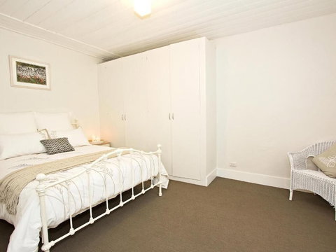 Queen's Cottage Bed And Breakfast Barossa Valley - Whitsundays Accommodation 3