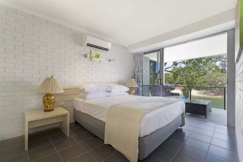 Jacaranda Noosa - Whitsundays Accommodation 2